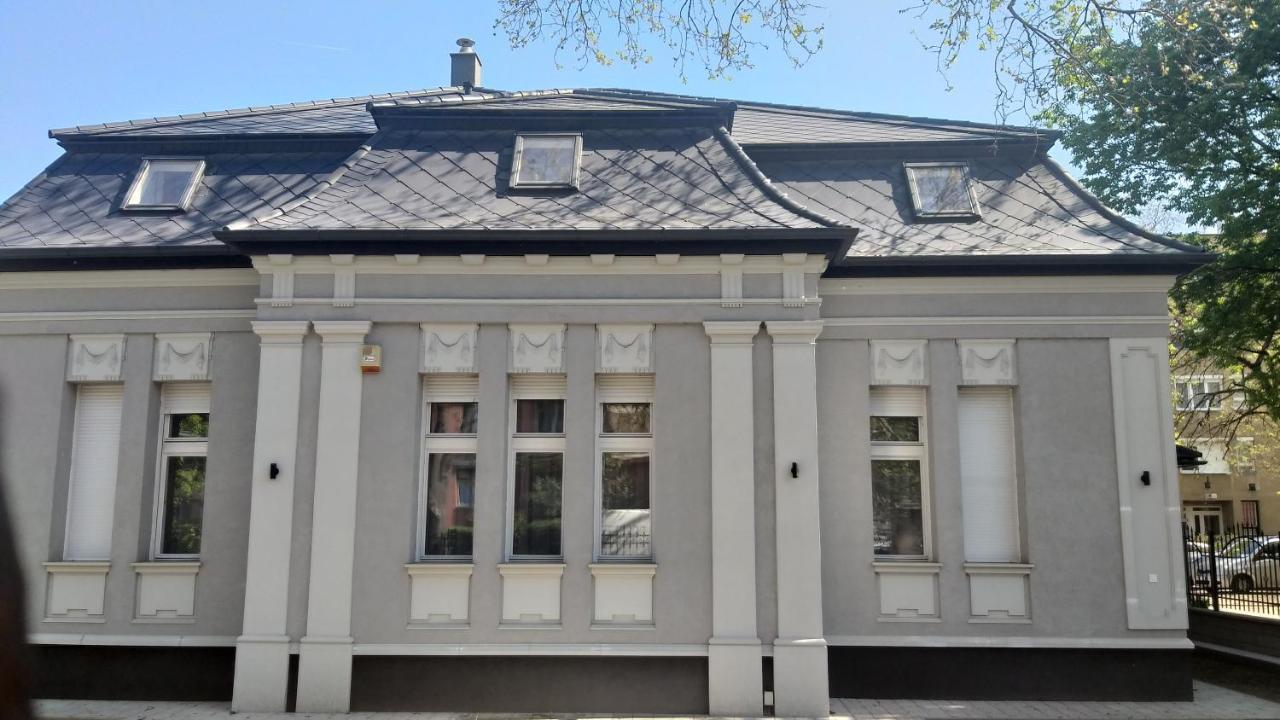 Karpatia Vendeghaz 1201 Budapest Exterior photo